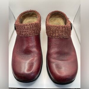 Dansko Red Leather Slip Resistant Womens Miles Clogs Knit Cuff Cranberry 10 Work